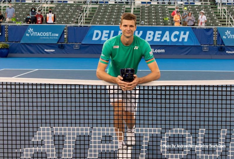 Делрэй-Бич (Delray Beach Open) - один из американских турниров ATP, проходящий во Флориде