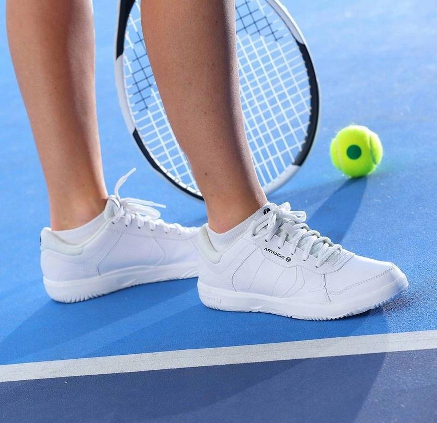 Кроссовки для большого тенниса, история их появления и модернизации, разновидности и особенности для каждого вида покрытия