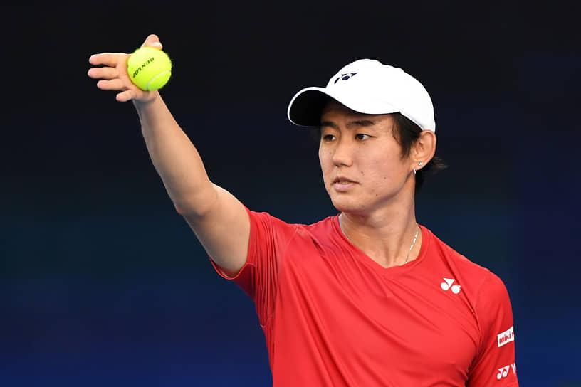Ёсихито Нисиока (Yoshihito Nishioka) - профессиональны японский теннисист, имеющий один трофей ATP