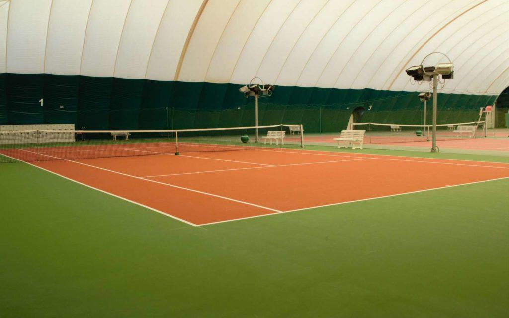Для любителей поиграть в большой теннис в Воронеже есть много возможностей