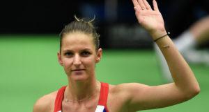 Каролина Плишкова - признанная чешская звезда большого тенниса, покоряющая всех своей мощной подачей, за которую ее прозвали королевой эйсов.