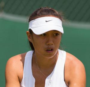 Чжан Шуай (Shuai Zhang) - одна из сильных китайских теннисисток, входящих в топ-50 рейтинга WTA