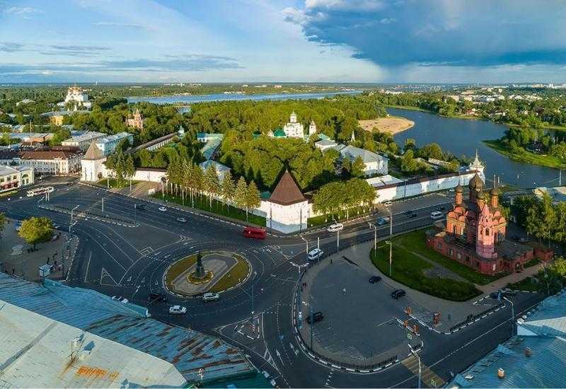 Богоявленская площадь Ярославль Куда пойти