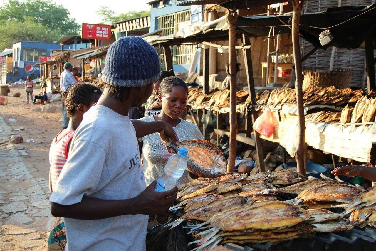Африканский рынок в Конго