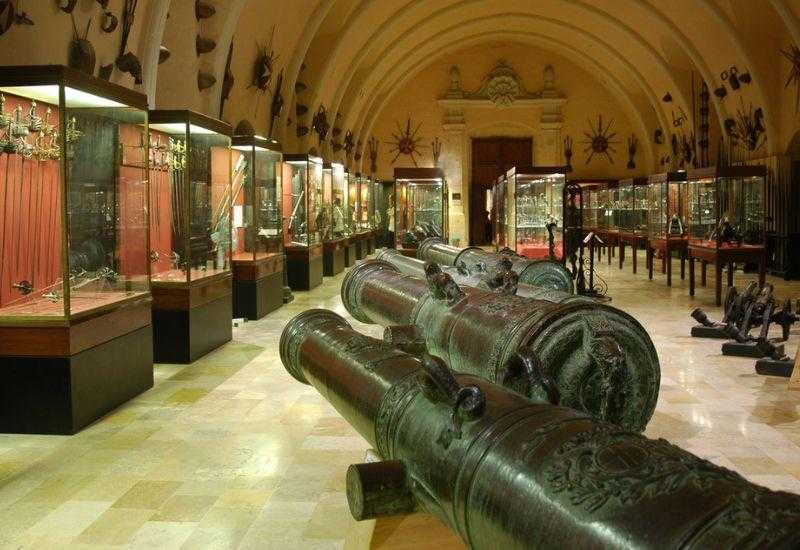 Музей Оружейной палаты Московский Кремль