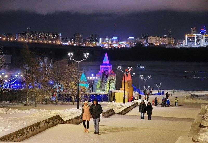Шаги от Михайловской набережной до Новосибирской Зимней