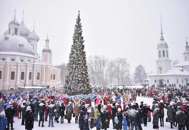 Площадь Ленина Новый год Великий Устюг