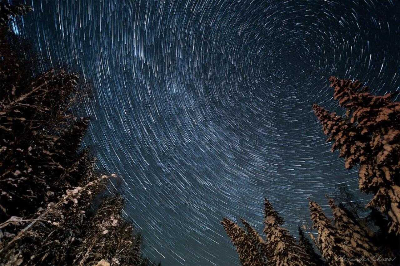 Звездный цикл в ночном небе