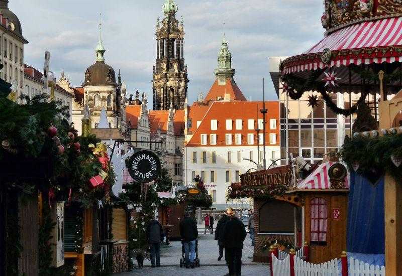 Рождественский рынок в Дрездене