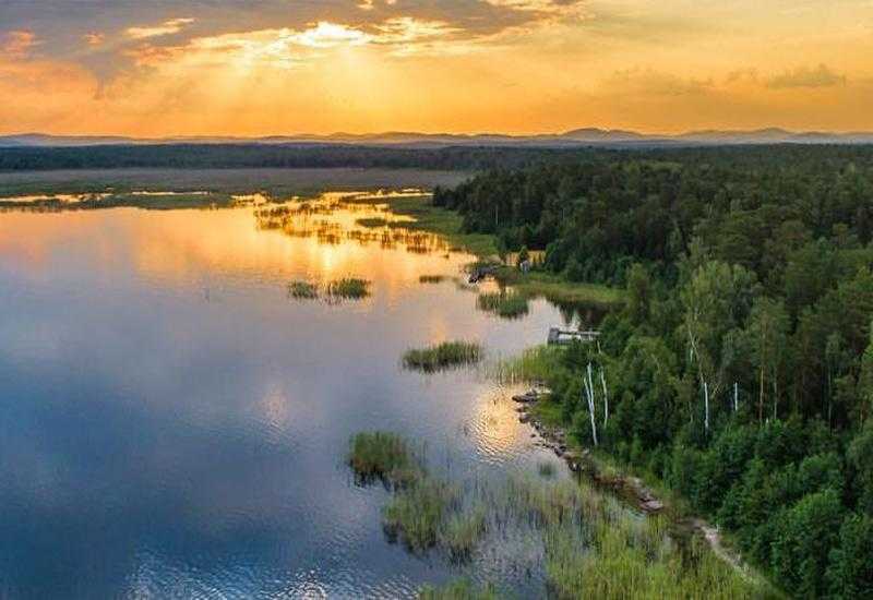 Озеро Тюгинка Акакуль в поселке Рыбачий Челябинской области