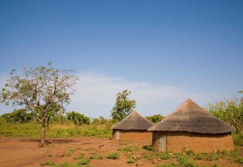 Дом в деревне фулани на севере страны, Африка.