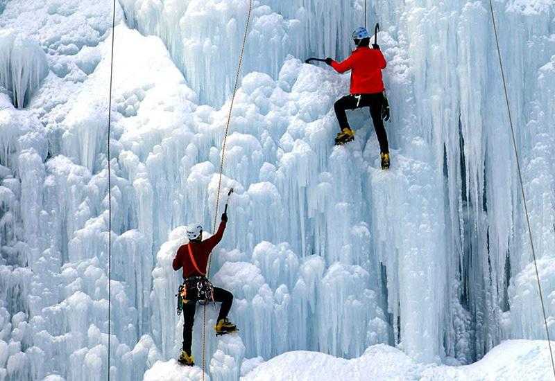 Ледяные скалы претендуют на зимние виды спорта Лед